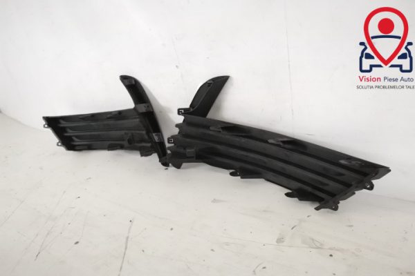 Grila Proiector Laterala Dreapta Originala In Stare Buna Toyota  Corolla  E170 [facelift] [2015 - 2020] - imagine 6