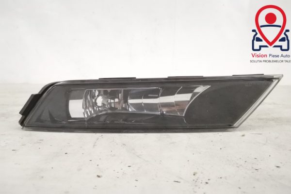 Proiector Ceata Dreapta Cu Halogen Original In Stare Buna Skoda  Superb  3 [facelift] [2019 - 2019]