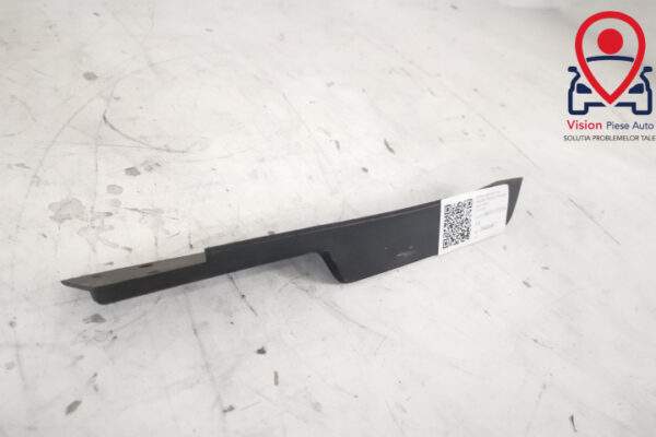 Deflector Aparatoare Noroi StangaFata Original In Stare Buna	 Jaguar  F-Pace  1 [2016 - 2020] - imagine 2