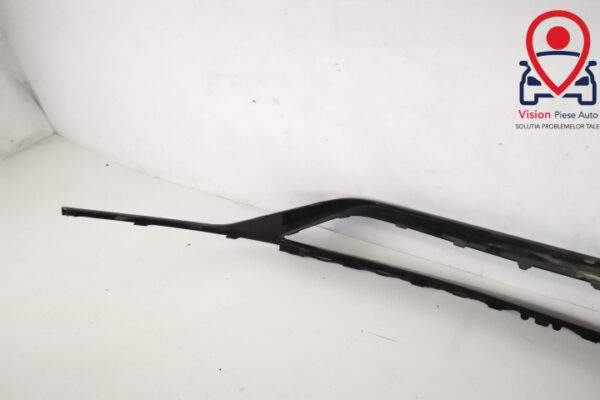 Ornament Fusta Spoiler Bara Fata Original In Stare Buna Facelift 2021 2022 Jaguar  F-Pace - imagine 5