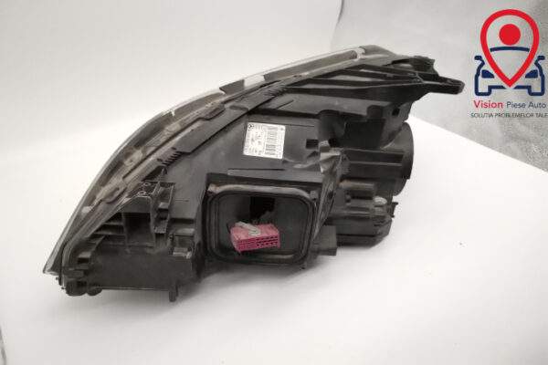 Far Dreapta Original Xenon Avariat Mercedes-Benz  B-Class  W246 [2011 - 2015] - imagine 5