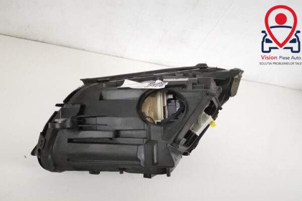 Far Dreapta Original MultiBeam LED Impecabil Mercedes-Benz  C-Class  W205/S205/C205 [facelift] [2018 - 2020] - imagine 5