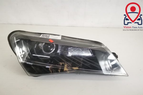 Far Dreapta Original Xenon Adaptiv Avariat Skoda  Superb  3 [2015 - 2020]