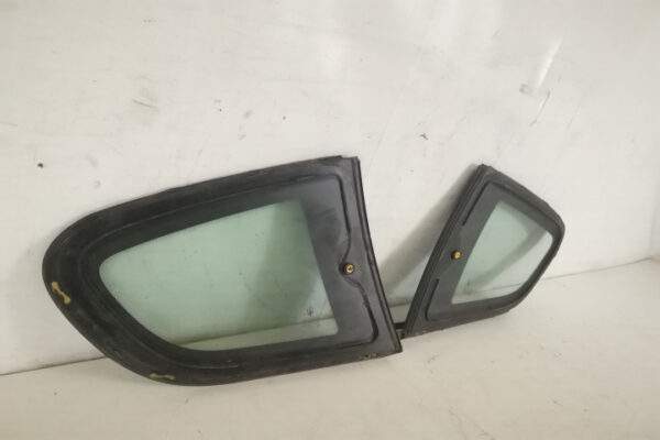 Geam Fix Dreapta Spate Original In Stare Buna Maserati  GranTurismo  1 [2007 - 2016] - imagine 5