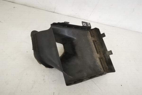 Deflector Aer Dreapta Intercooler original in stare buna  Land Rover  Range Rover Velar  1 [2017 - 2022] - imagine 5