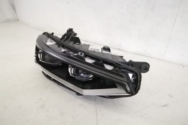 Far Dreapta Original Led Matrix IQ LIGHT Volkswagen VW  Passat  B8 [facelift] [2019 - 2020] - imagine 3