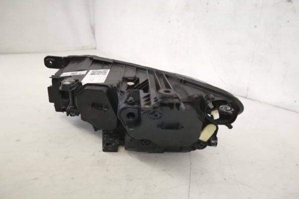 Far Dreapta Original Led Matrix IQ LIGHT Volkswagen VW  Passat  B8 [facelift] [2019 - 2020] - imagine 6