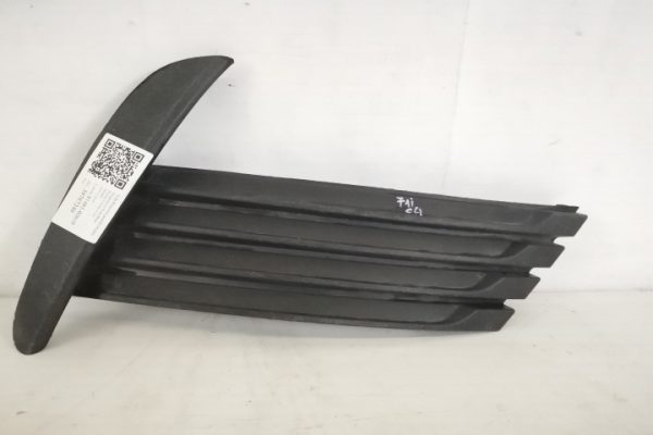 Grila Proiector Laterala Dreapta Originala In Stare Buna Toyota  Corolla  E160 [facelift] [2015 - 2019]