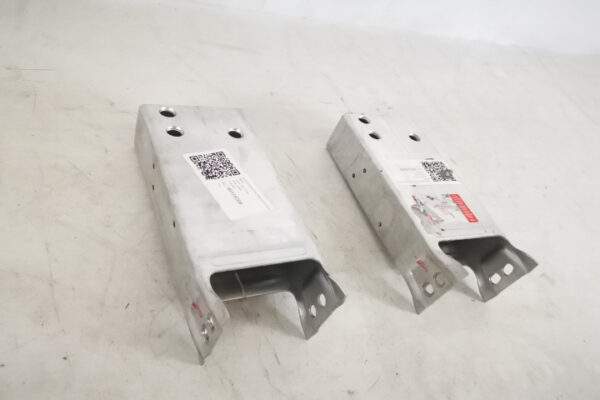 Cap Lonjeron Fata Original In Stare Buna Jaguar  XE  X760 [2014 - 2020] - imagine 2