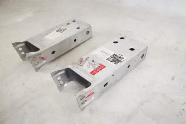 Cap Lonjeron Fata Original In Stare Buna Jaguar  XE  X760 [2014 - 2020] - imagine 3