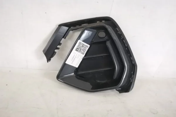 Grila Proiector Laterala Stanga Originala Cu Senzor In Stare Buna S Line Audi  Q3  F3 [2018 - 2024]