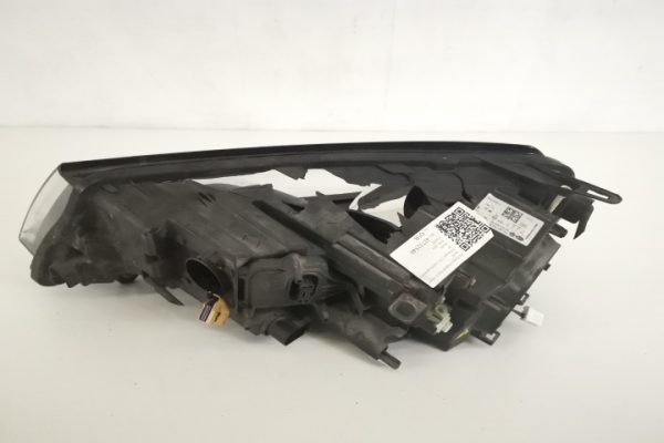 Far Dreapta Original Xenon Adaptiv Avariat Volkswagen VW  Touareg  generatia 2 7P [facelift] [2014 - 2018] - imagine 4