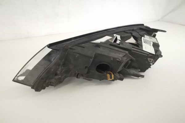 Far Dreapta Original Xenon Adaptiv Avariat Volkswagen VW  Touareg  generatia 2 7P [facelift] [2014 - 2018] - imagine 5