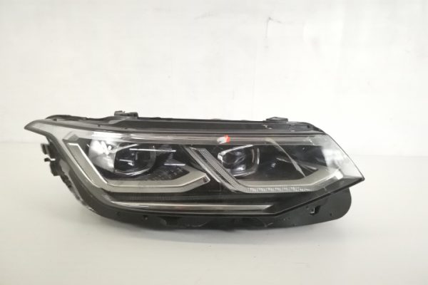 Far Dreapta Original LED MATRIX AVARIAT Volkswagen VW  Tiguan  2 [facelift] AD1 [2020 - 2022]