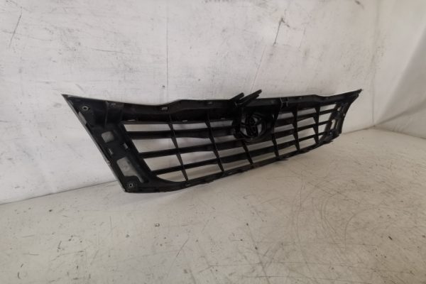 Grila Centrala Radiator Originala In Stare Buna Toyota  Hilux  7 [2th facelift] [2011 - 2015] - imagine 5