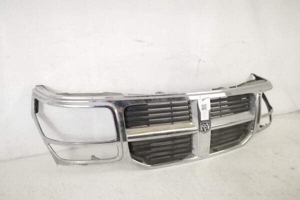 Grila Centrala Radiator Originala In Stare Buna Crom Dodge  Nitro  1 [2007 - 2010] - imagine 2