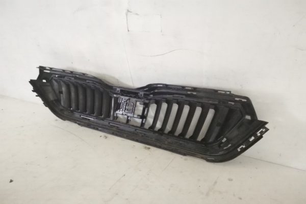 Grila Centrala Radiator Originala In Stare Buna Skoda  Scala  1 [2019 - 2019] - imagine 6