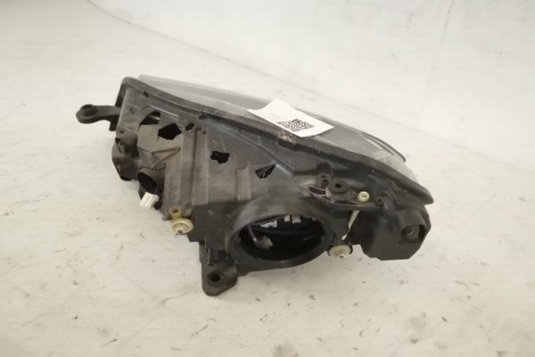 Far Dreapta Original Xenon Adaptiv Avariat Skoda  Superb  3 [2015 - 2020] - imagine 6