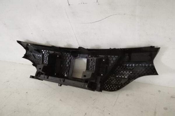 Grila Centrala Radiator Originala Avariata Dacia  Spring  1 [2021 - 2023] - imagine 6
