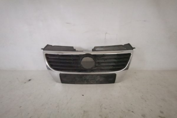 Grila centrala originala in stare buna Volkswagen VW  Passat  B6 [2005 - 2010]