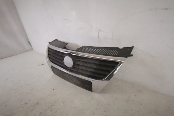 Grila centrala originala in stare buna Volkswagen VW  Passat  B6 [2005 - 2010] - imagine 3