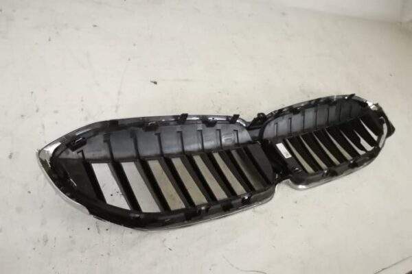 Grila Centrala Radiator Originala BMW  Seria 3  G20/G21/G28 [2018 - 2020] - imagine 5