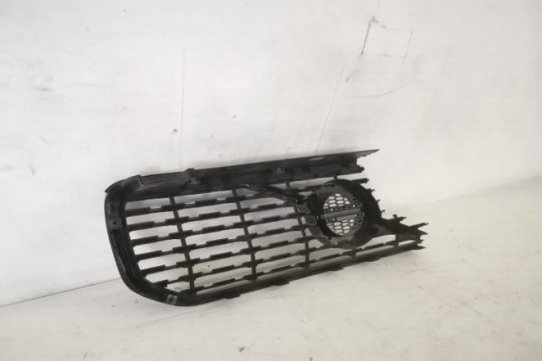 Grila Centrala Radiator Originala Avariata cu emblema Volvo  XC40  1 [2017 - 2020] - imagine 5