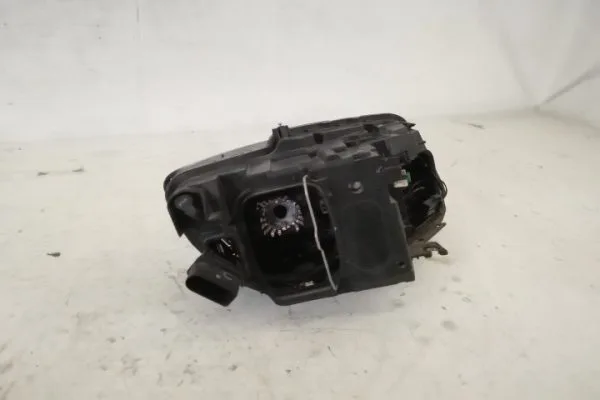 Far Dreapta Original Xenon Avariat Audi  Q5  8R [2008 - 2012] - imagine 5