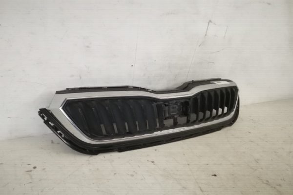 Grila Centrala Radiator Originala In Stare Buna Skoda  Scala  1 [2019 - 2019] - imagine 2