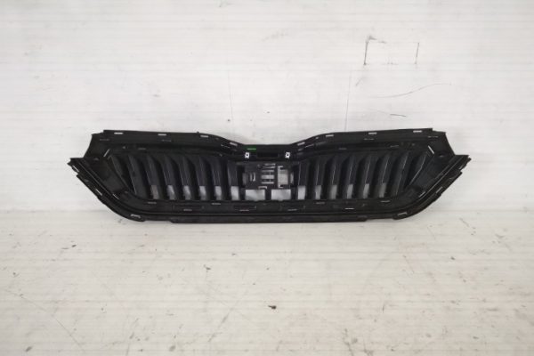 Grila Centrala Radiator Originala In Stare Buna Skoda  Scala  1 [2019 - 2019] - imagine 4