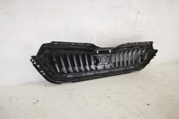 Grila Centrala Radiator Originala In Stare Buna Skoda  Scala  1 [2019 - 2019] - imagine 5
