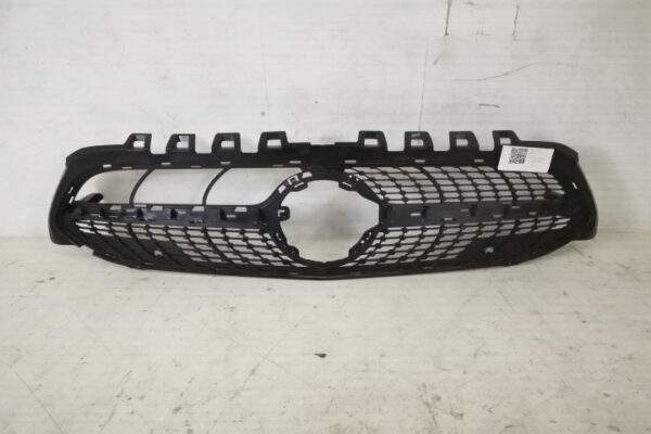Grila Centrala Radiator Originala In Stare Buna Coupe Mercedes-Benz  CLA-Class  C117 [facelift] [2016 - 2020]