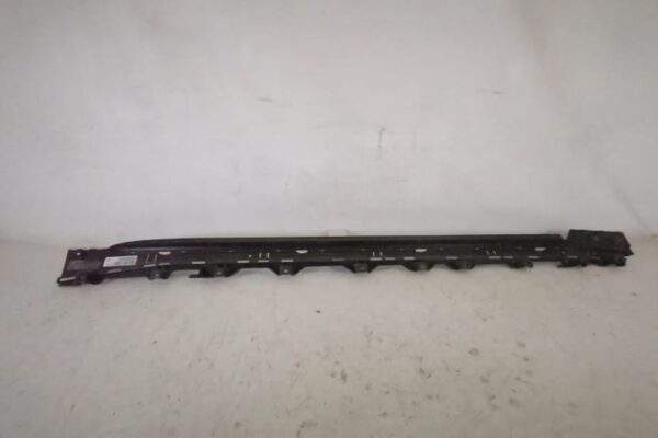 Suport Ornament Prag Stanga Original In Stare Buna G26 Pachet M 2020 2021 2022 2023 BMW  Seria 4 - imagine 4