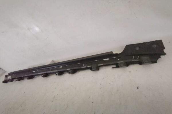 Suport Ornament Prag Stanga Original In Stare Buna G26 Pachet M 2020 2021 2022 2023 BMW  Seria 4 - imagine 6