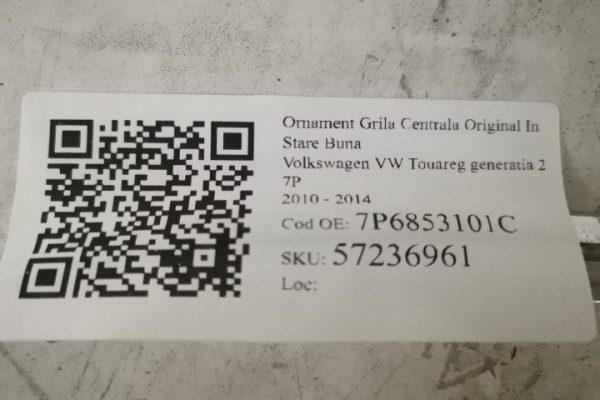 Ornament Grila Centrala Original In Stare Buna Volkswagen VW  Touareg  generatia 2 7P [2010 - 2014] - imagine 7