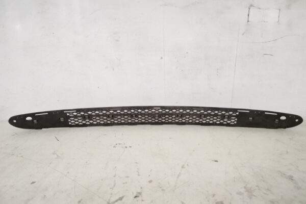 Grila Inferioara Bara Fata Original In Stare Buna  Mercedes-Benz  C-Class  W203 [2000 - 2004] - imagine 4