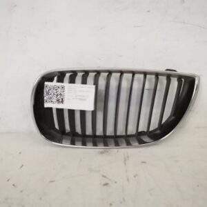 Grila Centrala Dreapta Originala In Stare Buna BMW  Seria 3  E90/E91/E92/E93 [2004 - 2010]