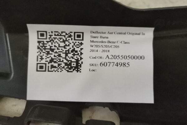 Deflector Aer Central Original In Stare Buna Mercedes-Benz  C-Class  W205/S205/C205 [2014 - 2018] - imagine 7