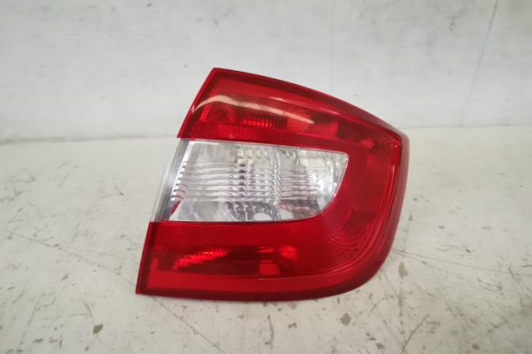 Stop Aripa Dreapta Halogen Original In Stare Buna Skoda  Rapid  1 [2012 - 2017]