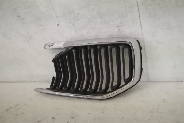 Grila Centrala Originala Avariata Volvo  XC40  1 [2017 - 2020] - imagine 3