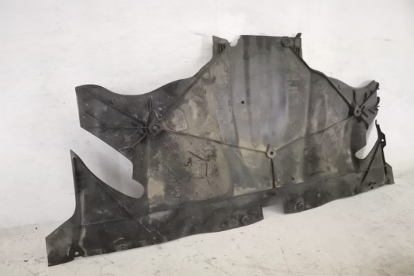 Scut Deflector Pietre Bara Spate Original In Stare Buna Tesla  Model Y  1 - imagine 5