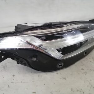 Far Dreapta Original Led Avariat Full LED Active High Beam Volvo XC90 2 [facelift] [2019 - 2020] Volvo  XC90 2 [facelift] [2019 - 2020]