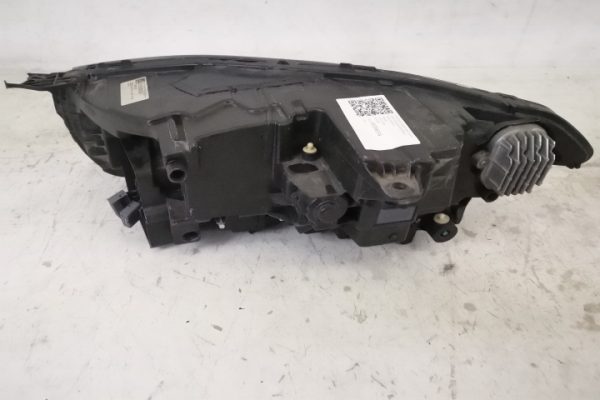Far Dreapta Original Led Avariat Full LED Active High Beam Volvo XC90 2 [facelift] [2019 - 2020] Volvo  XC90 2 [facelift] [2019 - 2020] - imagine 4