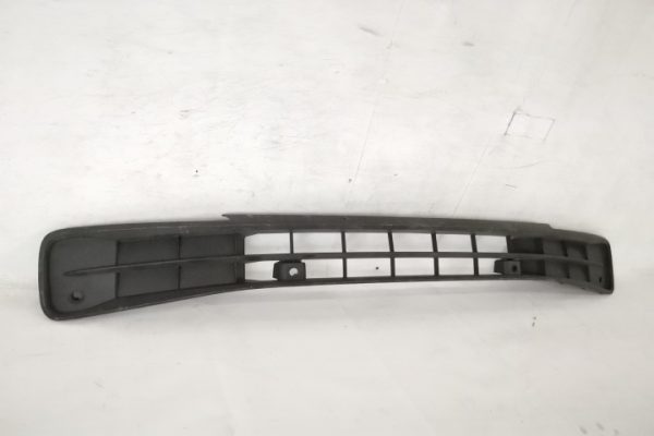 Grila Inferioara Bara Fata Cu Senzori Original In Stare Buna  Volkswagen VW  ID.3  1 [2019 - 2019] - imagine 2