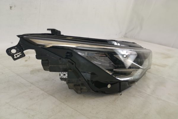 Far Dreapta Original Led In Stare Buna Volkswagen VW  Golf  8 [2020 - 2024] - imagine 2