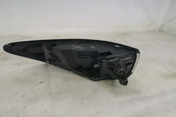 Stop Aripa Dreapta Original Led In Stare Buna Volkswagen VW  ID.4  1 [2020 - 2022] - imagine 4
