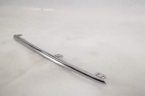 Trim Grila Centrala Stanga Original In Stare Buna Mercedes-Benz  C-Class  W206 [2020 - 2022] - imagine 3