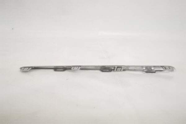 Trim Grila Centrala Stanga Original In Stare Buna Mercedes-Benz  C-Class  W206 [2020 - 2022] - imagine 4