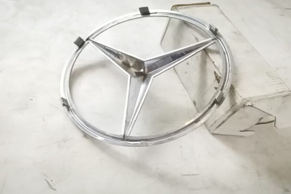 Emblema Grila Centrala Originala In Stare Buna Mercedes-Benz  GLE-Class  W166/C292 [2015 - 2020] - imagine 6