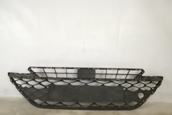 Grila Centrala Originala In Stare Buna Seat  Ateca  1 [2016 - 2020]